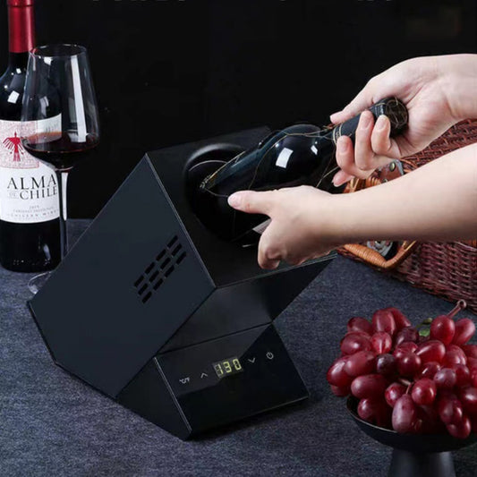 Laptini contenitore per il vino dotato di controllo elettronico della temperatura e di un sistema di raffreddamento a ghiaccio.