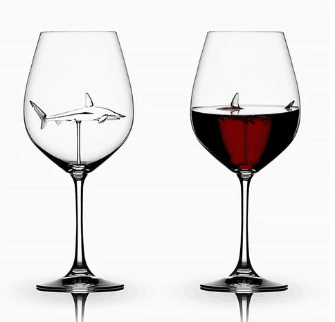 Red Wine Glasses with Shark Inside Goblet Glass Lead-Free Clear Glass for Home Bar Party HFing - Viniamore