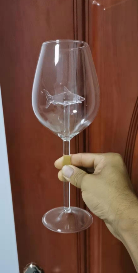 Red Wine Glasses with Shark Inside Goblet Glass Lead-Free Clear Glass for Home Bar Party HFing - Viniamore